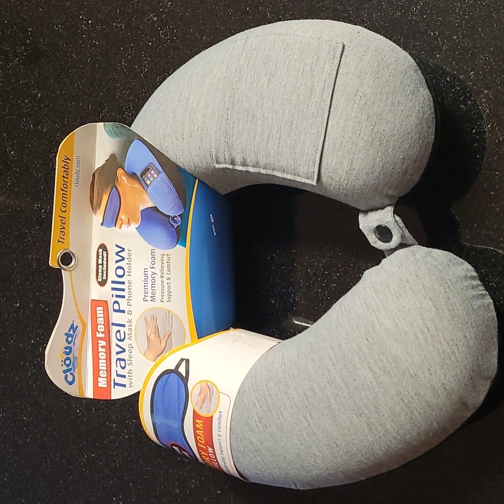 Travel Pillow w/Sleep Mask